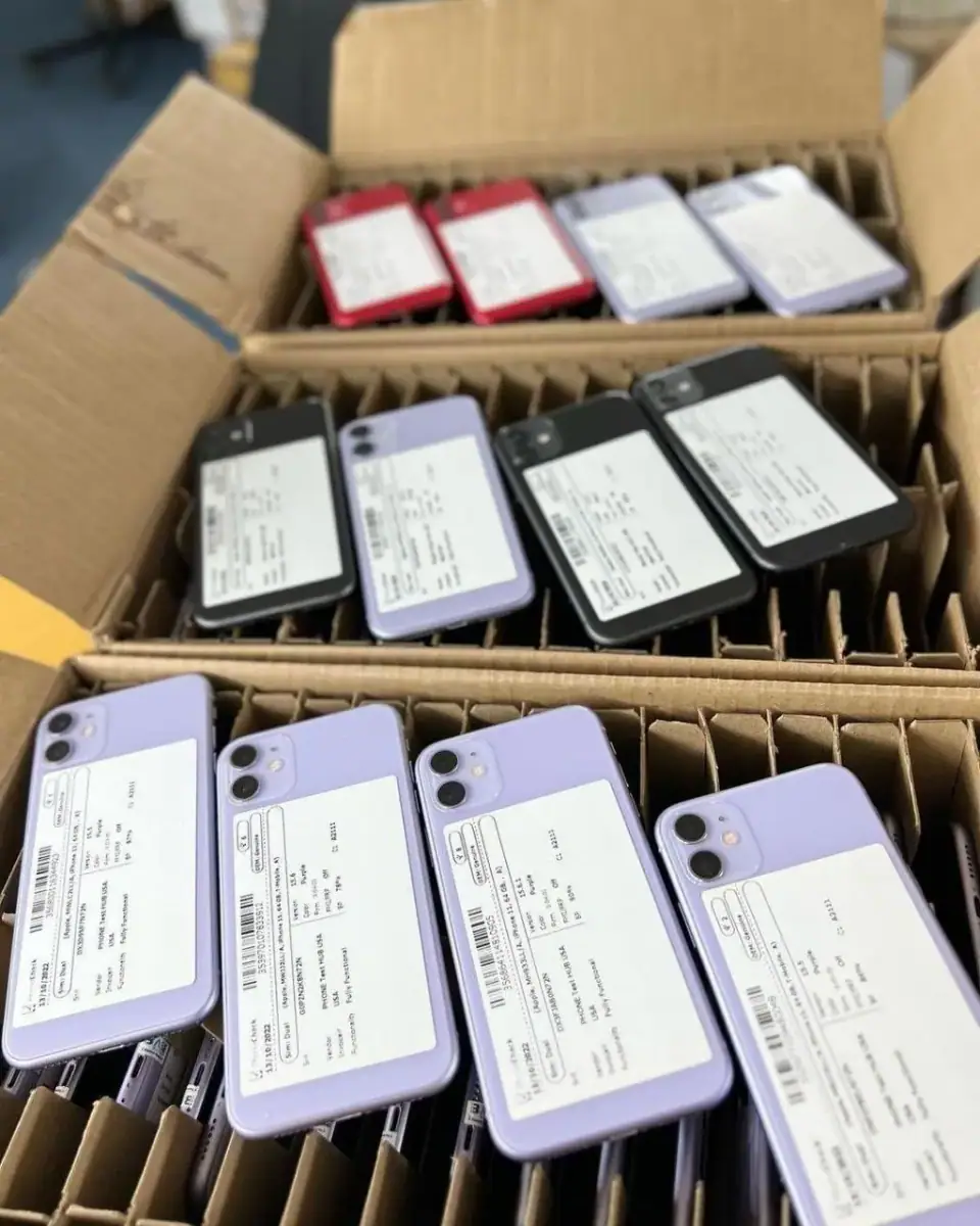 Wholesale Mixed iPhone (15 Phones) Liquidation Pallet